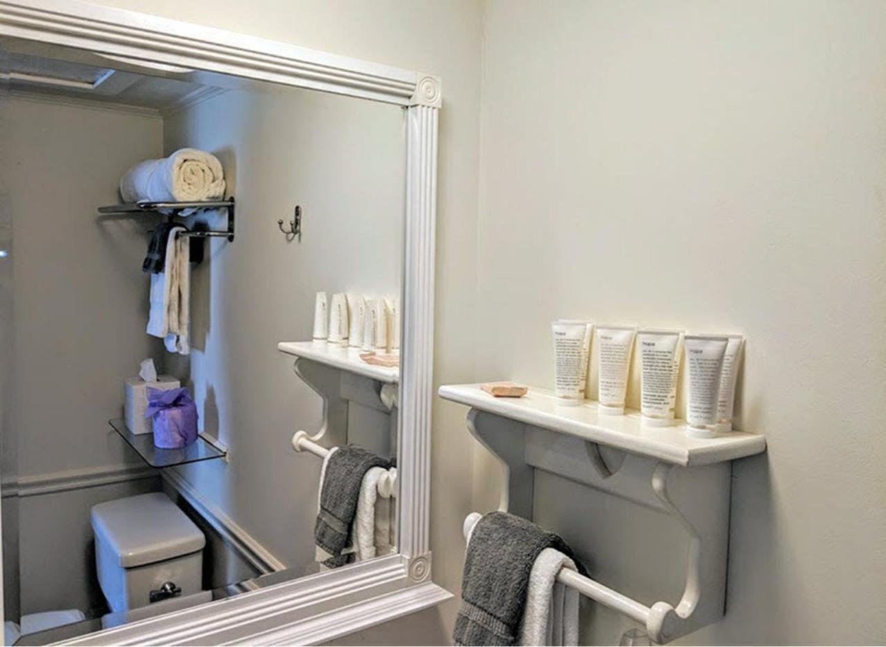 Elms Of Camden Bed and Breakfast Εξωτερικό φωτογραφία